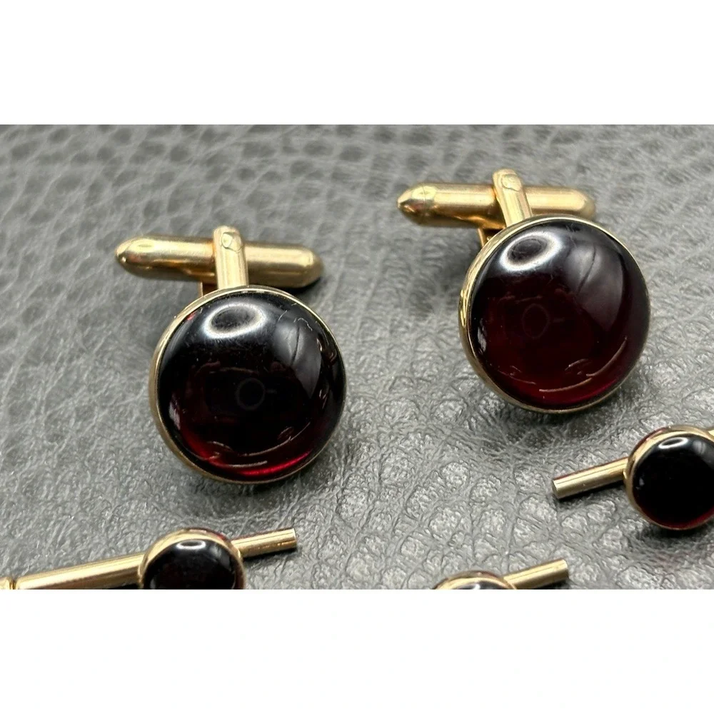 Vintage Swank Deep Red Cabochon Cufflinks Shirt Studs Cuff Buttons Gold Tone Set
